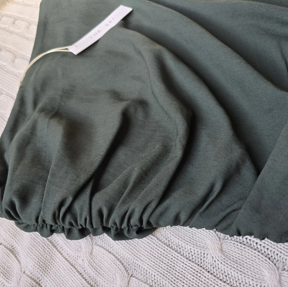 The Sei From Revolve Ruched Asymmetrical Mini Skirt Size‎ 8 Green